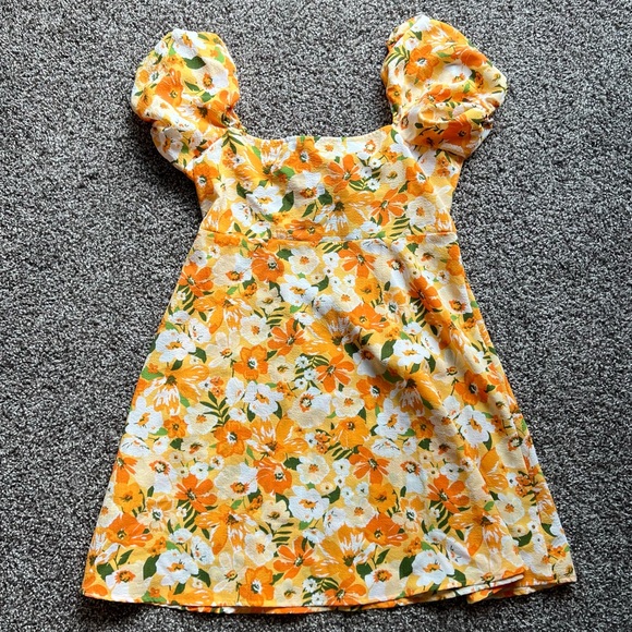 H&M Orange Tropical Floral Dress - Picture 4 of 4